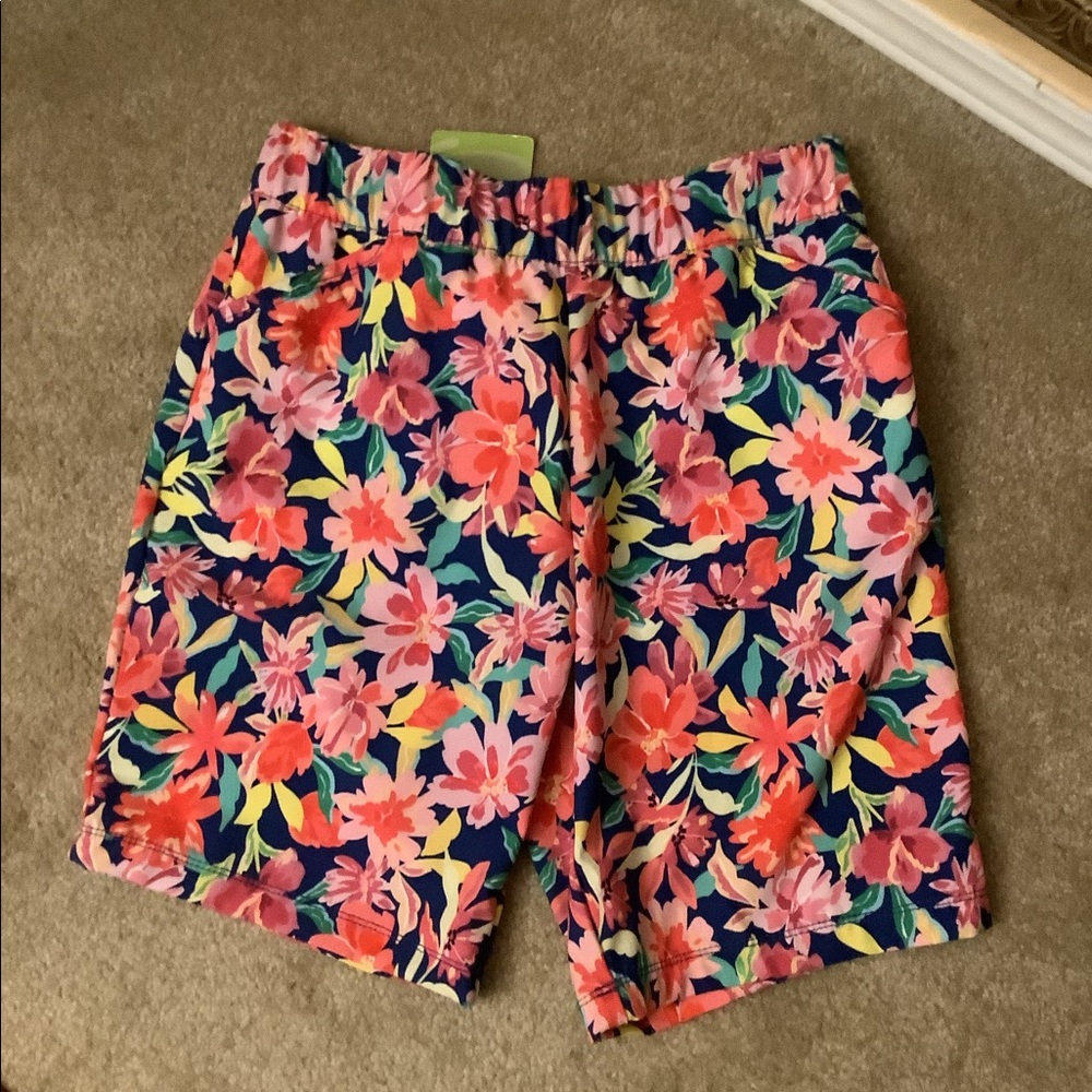 OutdoorLife Shorts new with tag Colorful floral pattern UPF 50+ 🌞 NWT 28